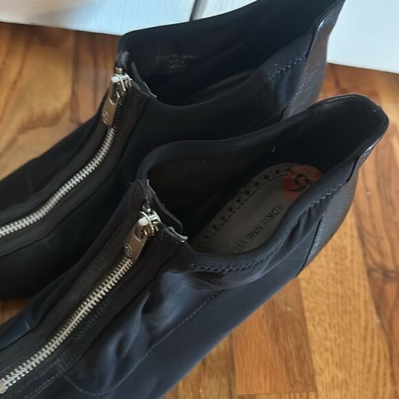 Adrienne Vittadini Gya Black Peep Toe Ankle Front Zipper High Heel Boots Sz 9.5 - Picture 2 of 4